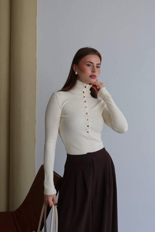 Metal Düğmeli Hakim Yaka (Yarım Balıkçı) Fitilli Triko Kazak