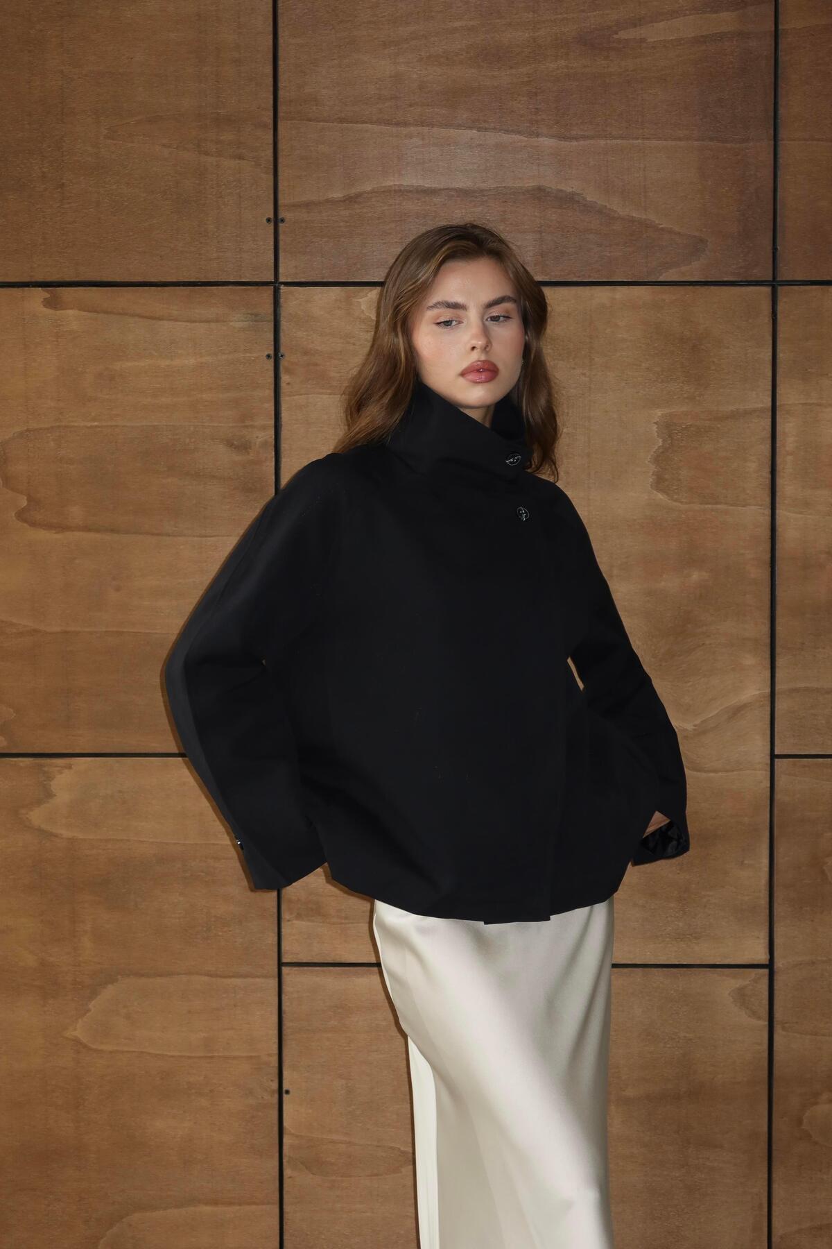 Dik Yaka Oversize Trençkot