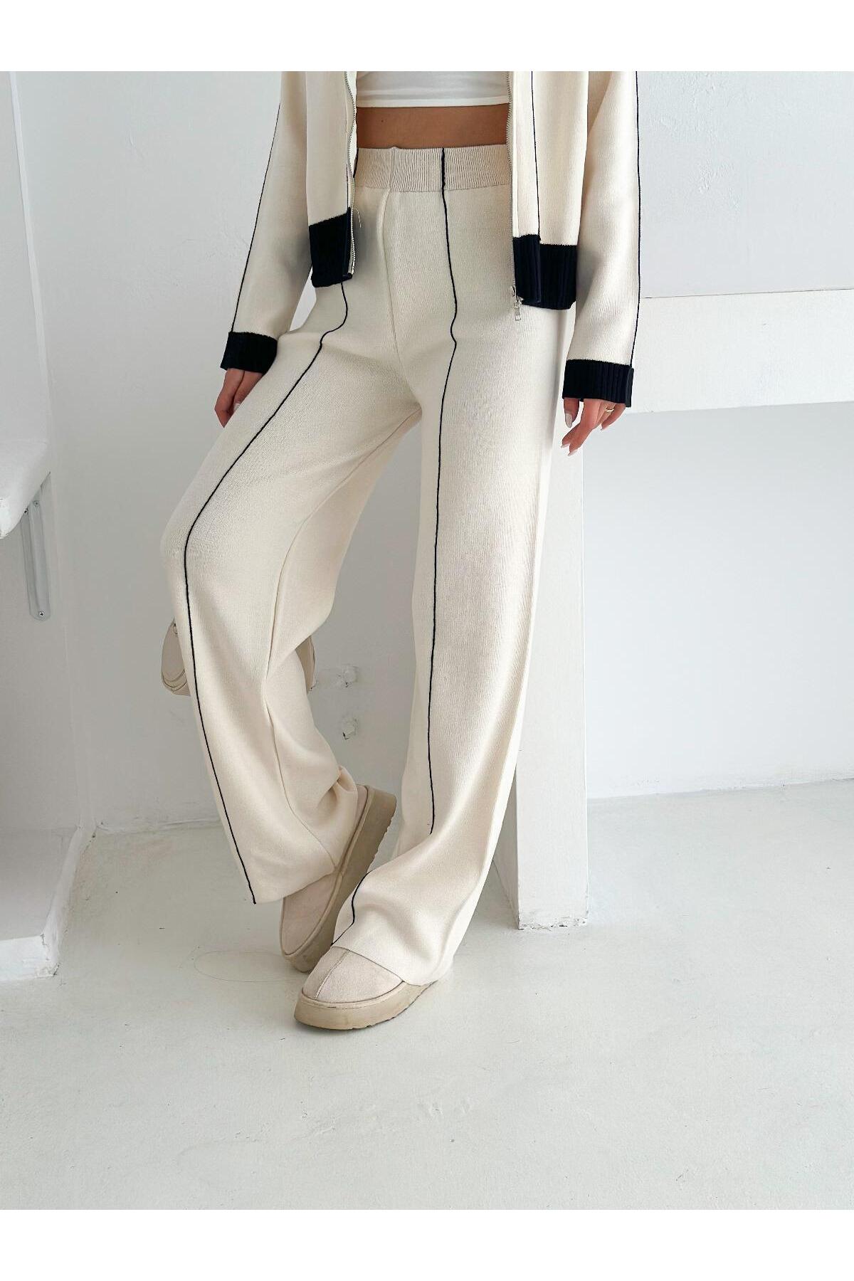 Kontrast Dikişli Çift Yönlü Fermuarlı Dik Yakalı Triko Takım