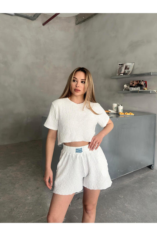 Rahat Fit Dokulu Şortlu Takım