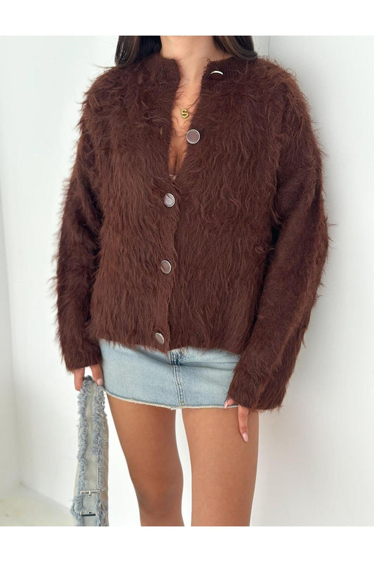 Tüylü Dokulu Bisiklet Yaka Büyük Düğmeli Triko Hırka