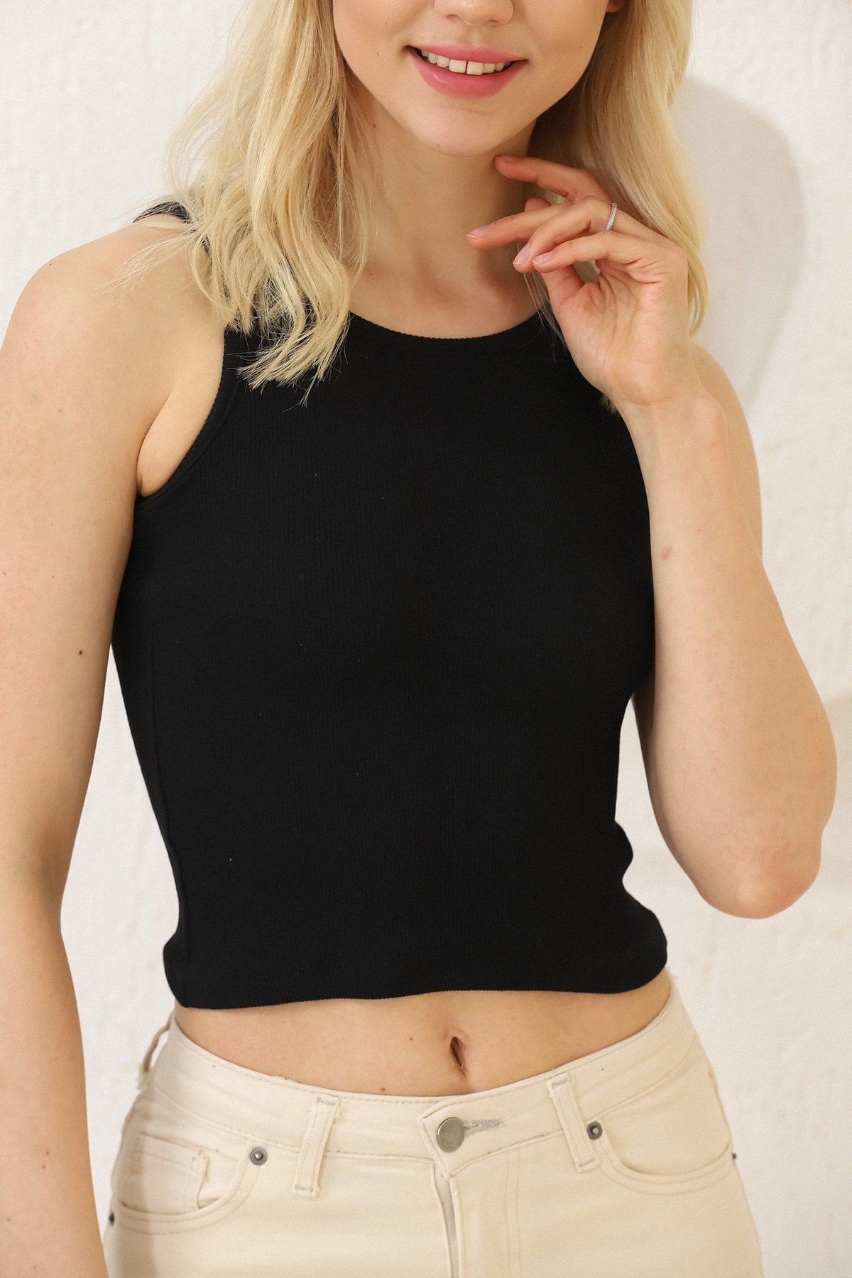 Basic Crop Fitilli Halter Yaka Esnek Crop Atlet