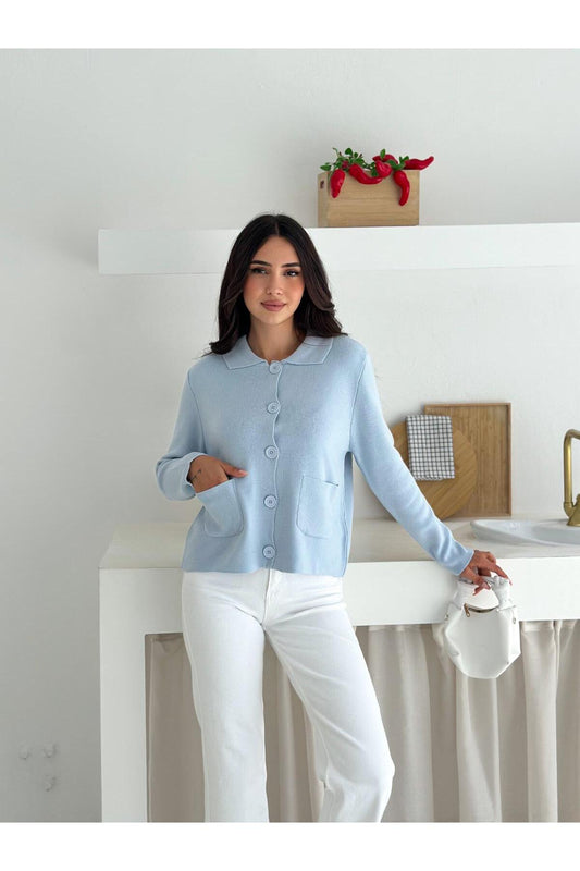 Bebek Yakalı Cepli Düğmeli Kısa Triko Hırka