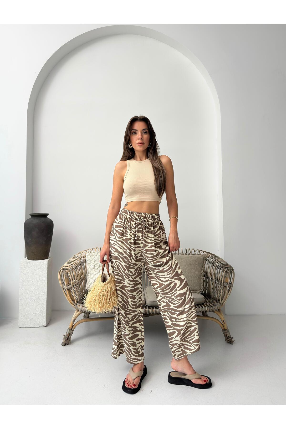 Bej Zebra Desenli Bol Paça Pantolon