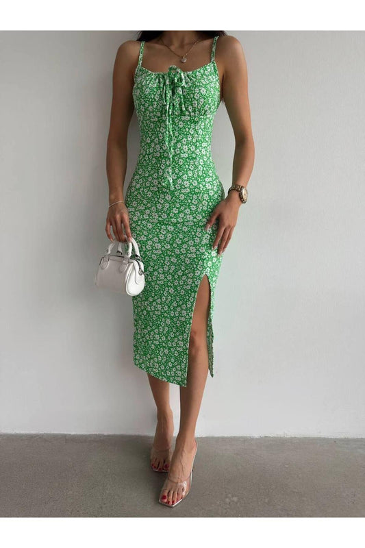 Çiçek Desenli Askılı Yırtmaçlı Midi Elbise