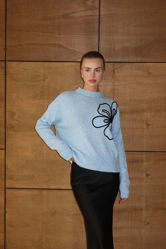 Çiçek Desenli Triko Kazak