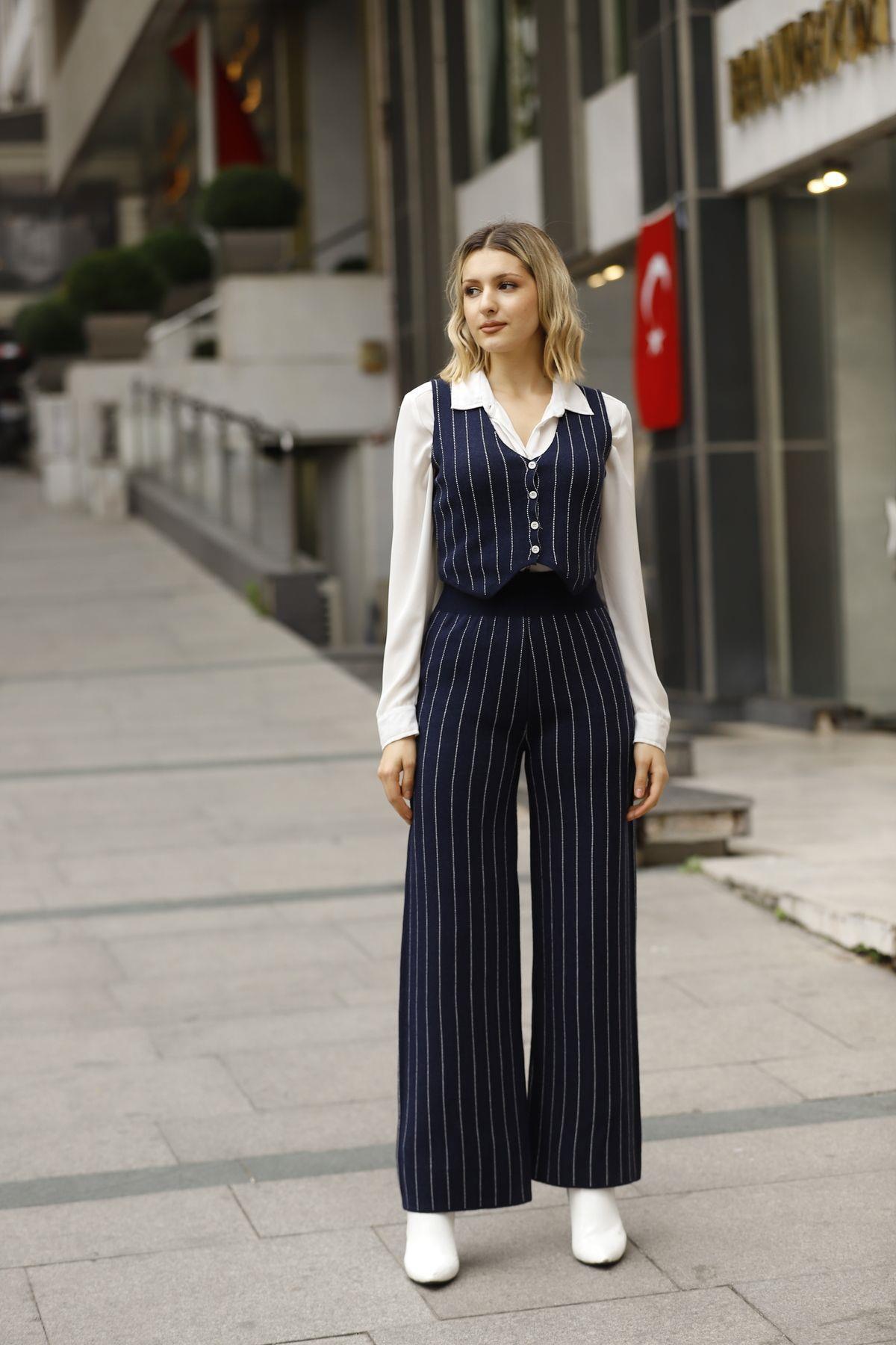 Çizgili Triko Yelek-Pantolon 2'li Takım