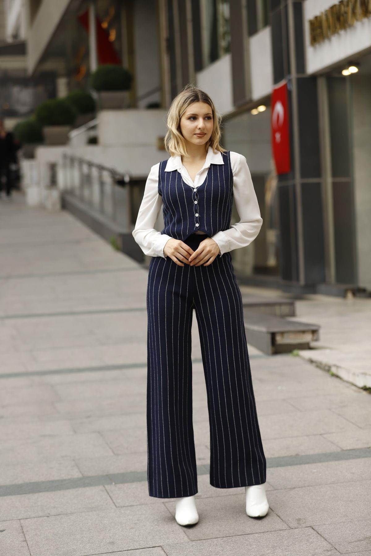 Çizgili Triko Yelek-Pantolon 2'li Takım