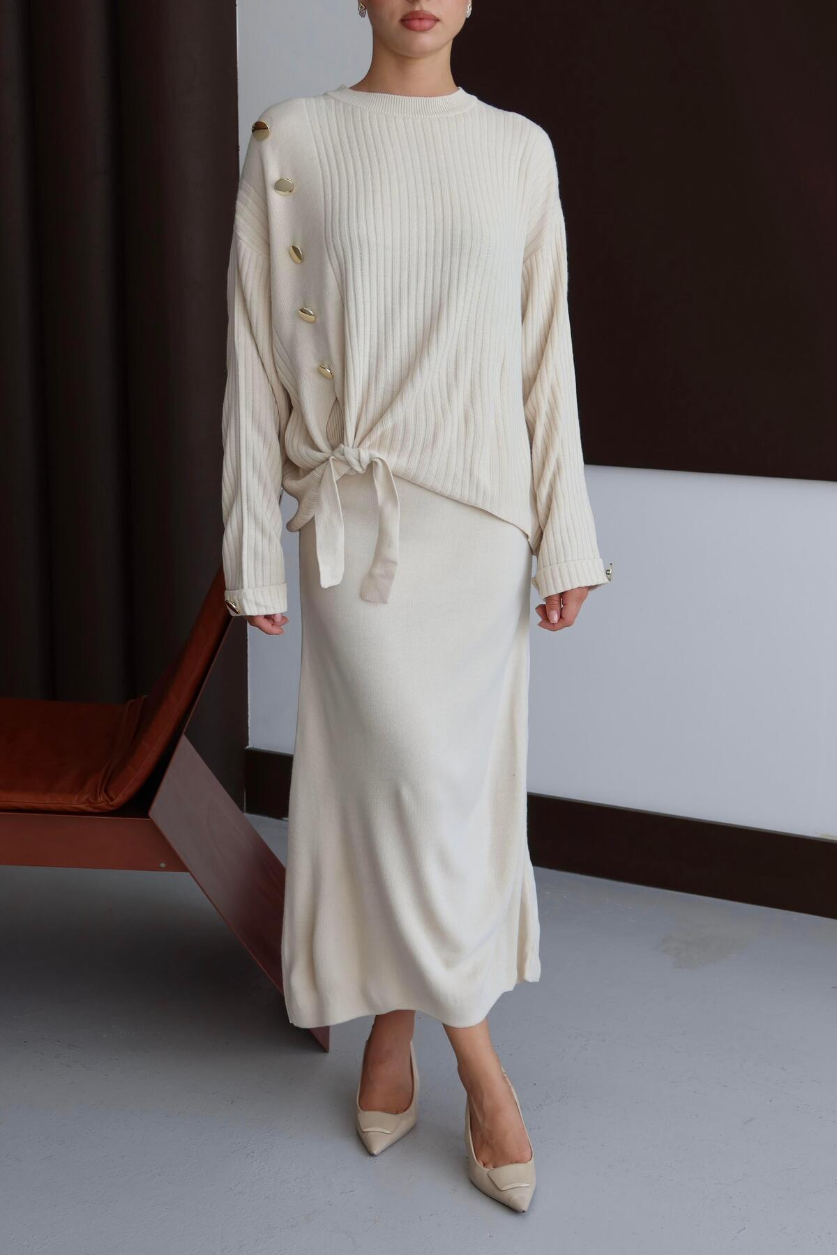 Düğme Detaylı Triko Etek Takım