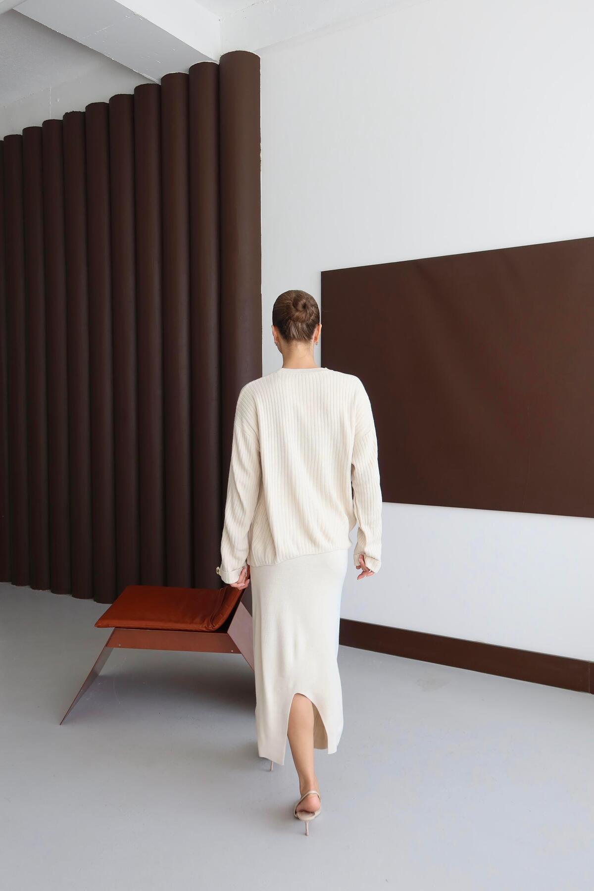 Düğme Detaylı Triko Etek Takım