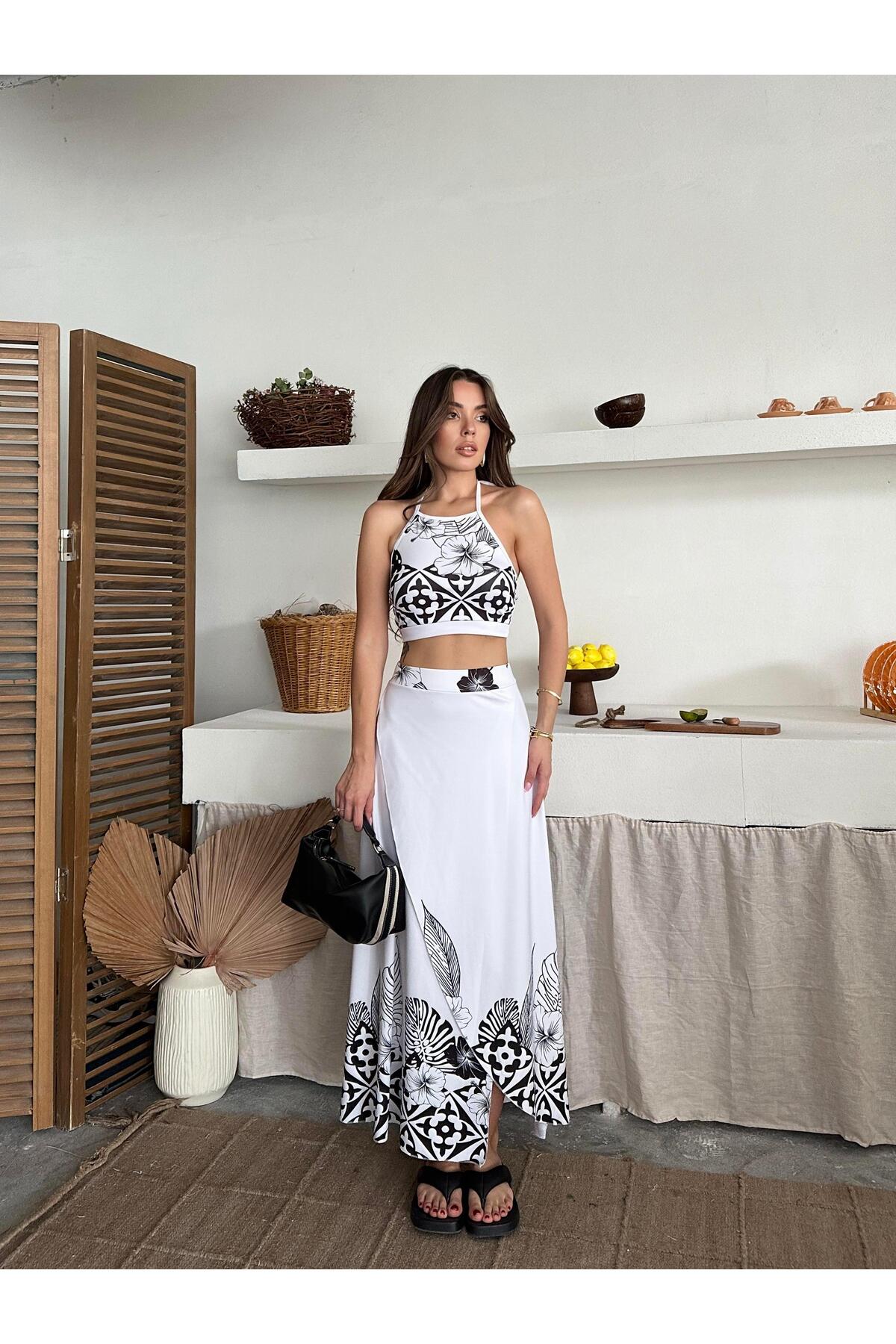 Etnik Desenli Siyah Crop ve Yırtmaçlı Maxi Etek Takım