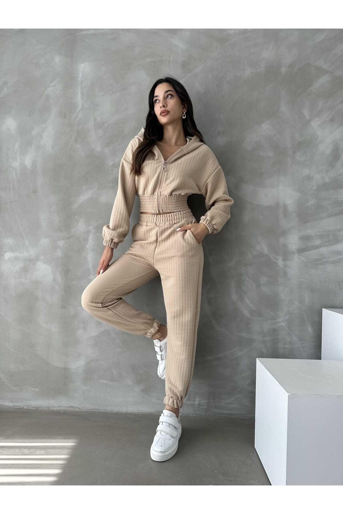 Kapitone Kapşonlu Fermuarlı Eşofman Takımı