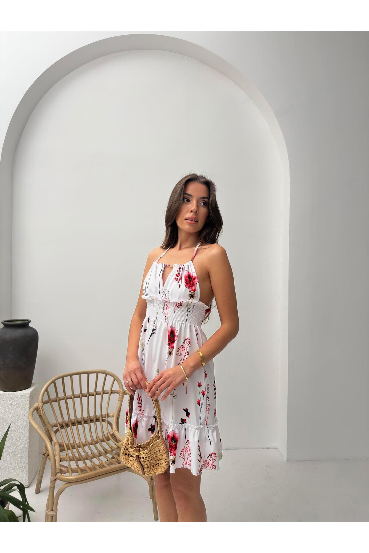 Kırmızı Çiçek Desenli Halter Yaka Büzgülü Mini Elbise