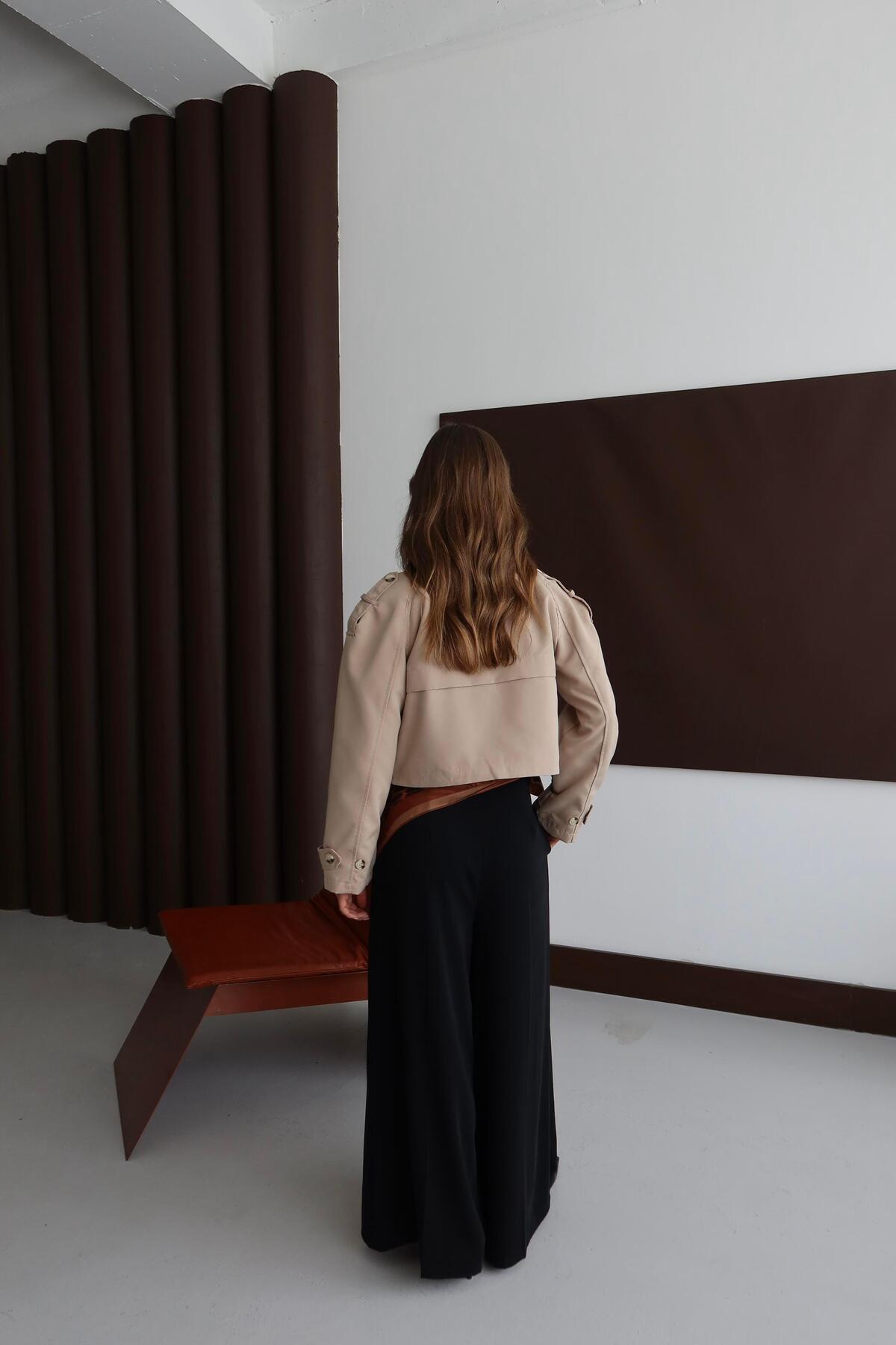 Kısa Kruvaze Crop Trençkot