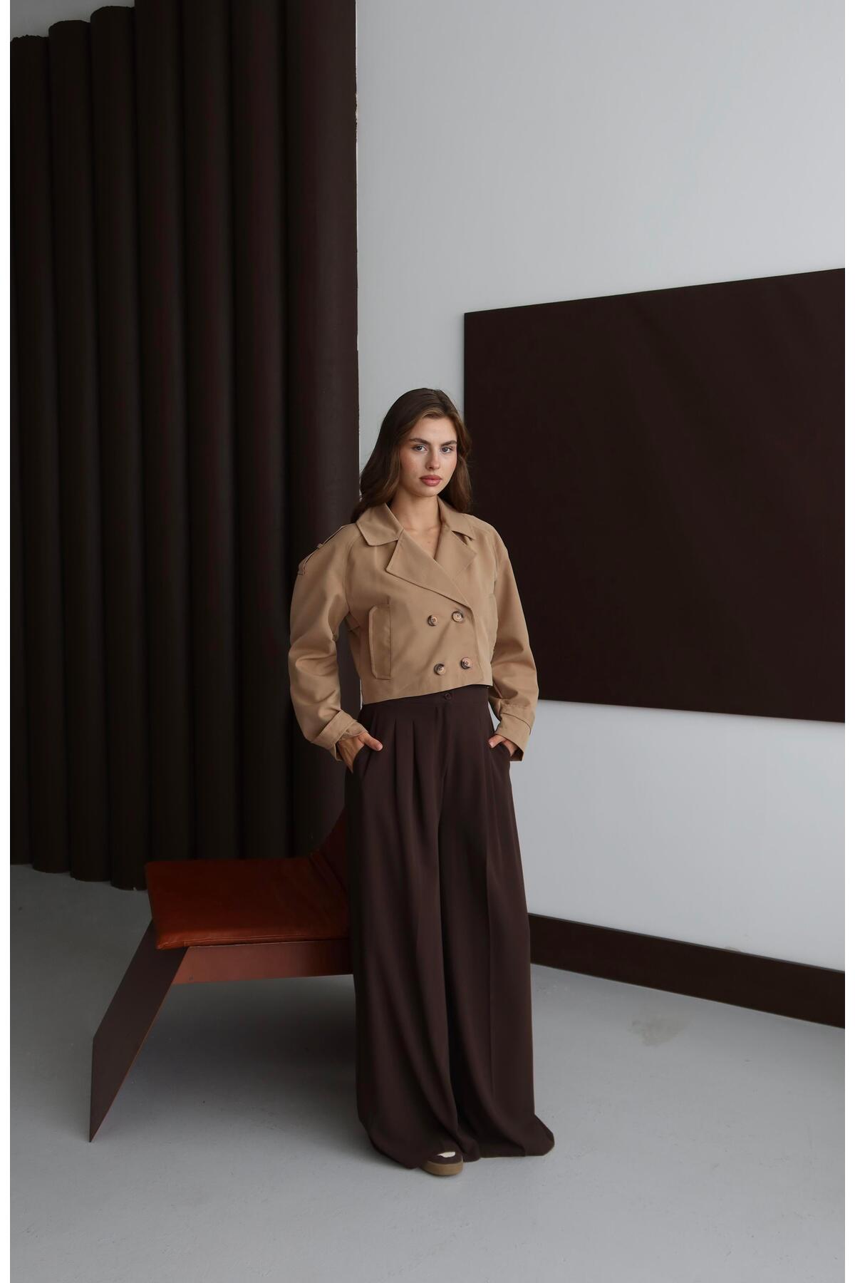 Kısa Kruvaze Crop Trençkot