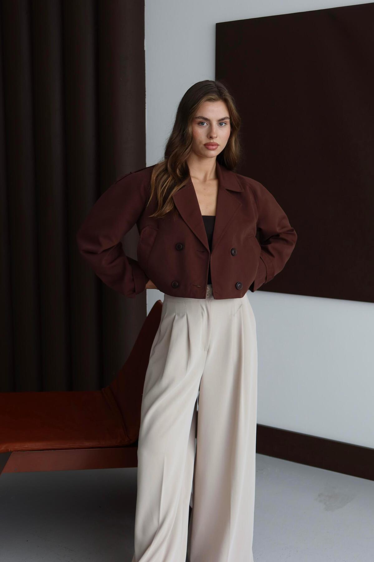 Kısa Kruvaze Crop Trençkot