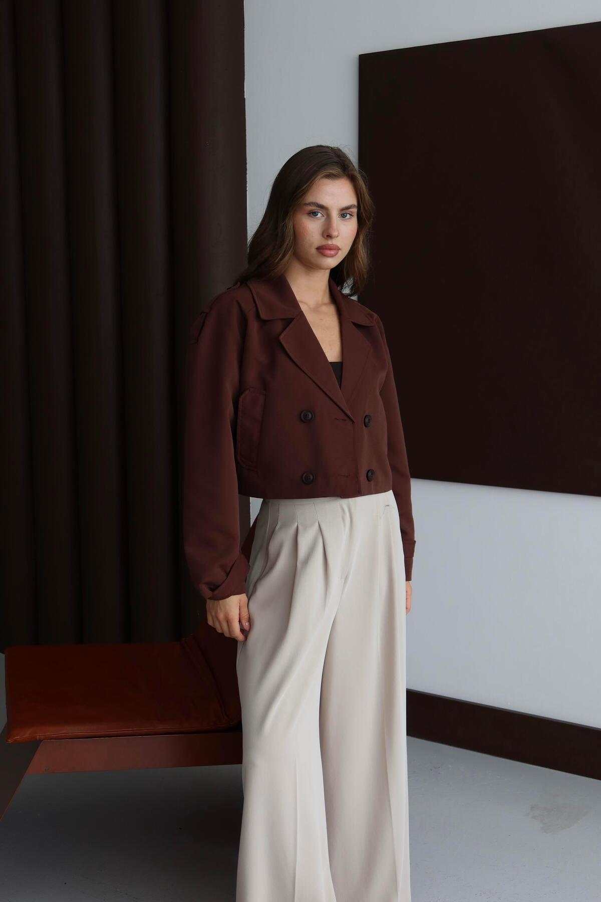 Kısa Kruvaze Crop Trençkot