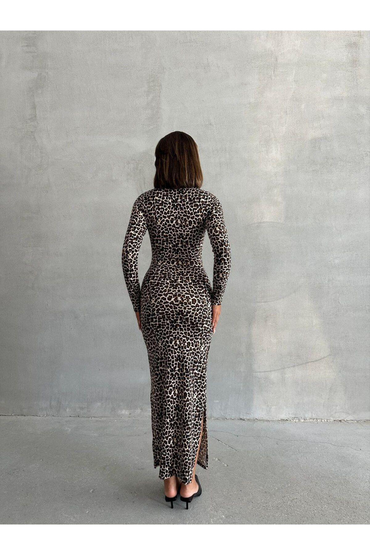 Leopar Desenli Yırtmaçlı Midi Elbise