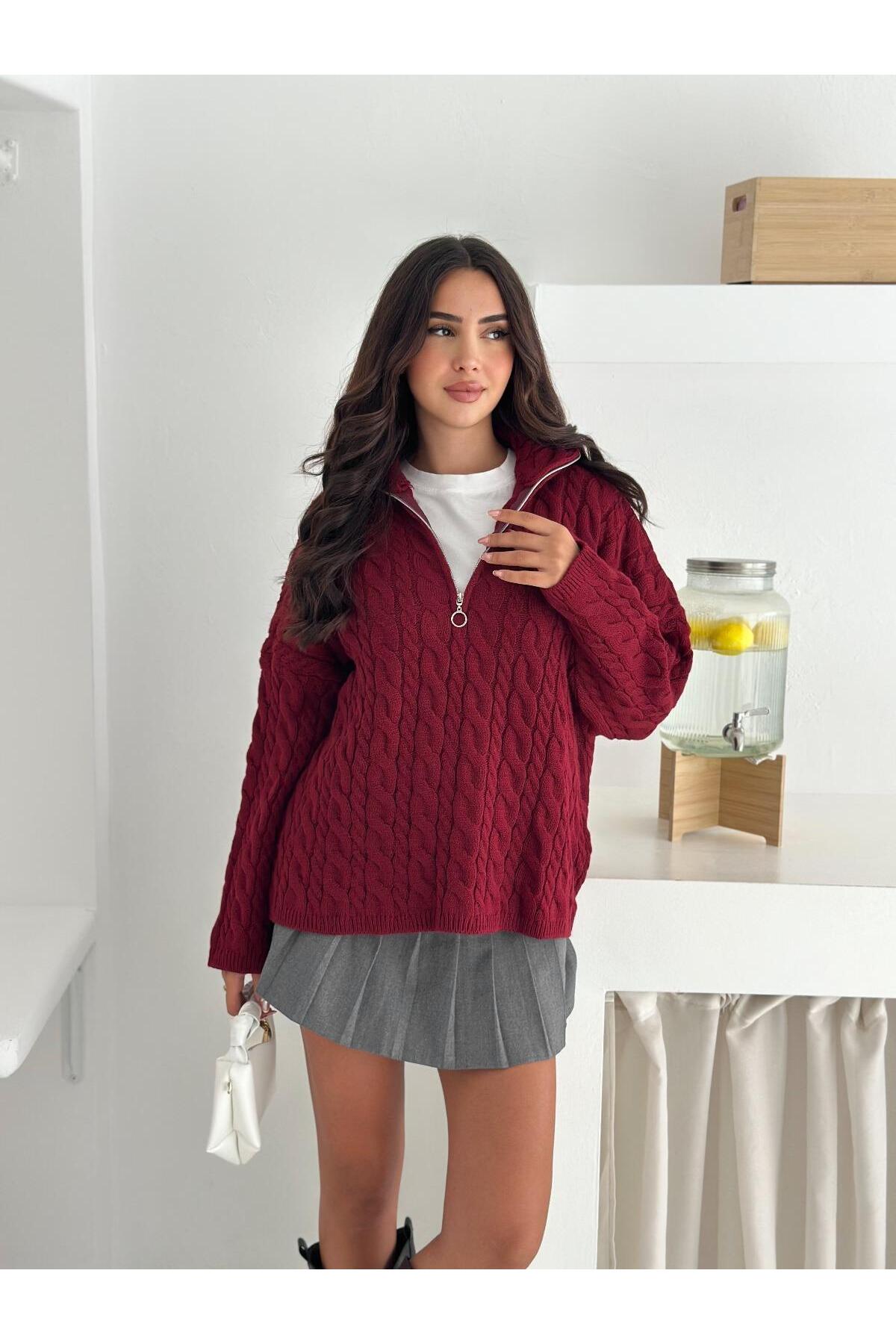 Saç Örgü Desenli Yarım Fermuarlı Dik Yaka Triko Kazak