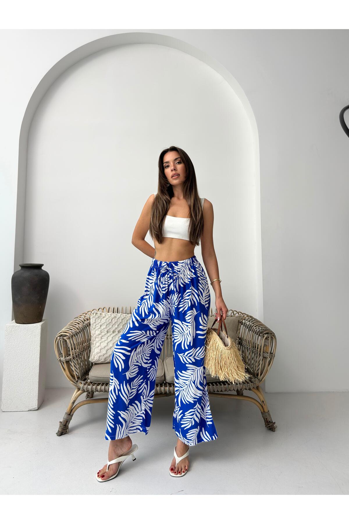 Saks Mavi Tropikal Yaprak Desenli Bol Paça Pantolon