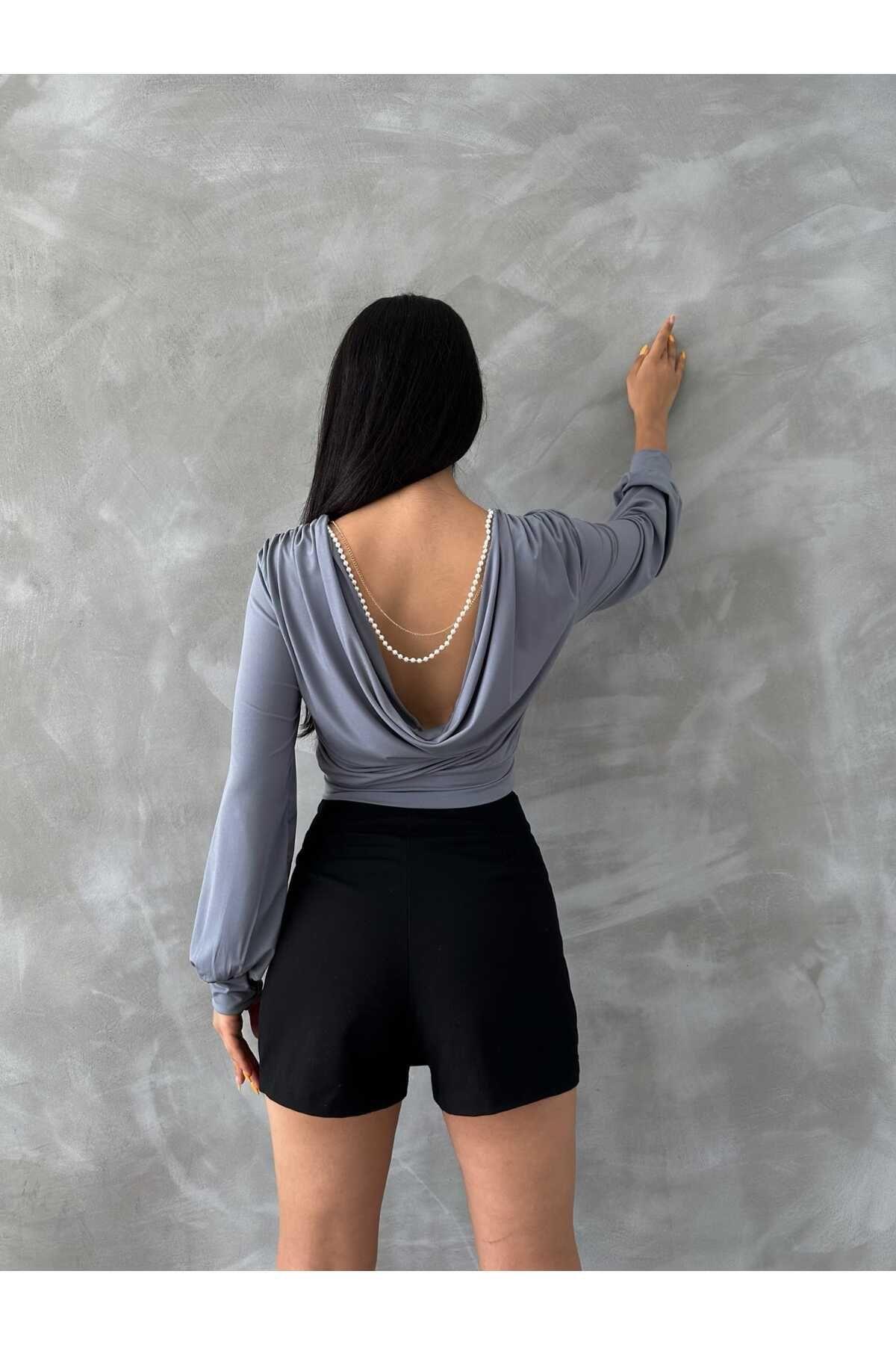 Sırt Dekolteli Uzun Balon Kol Bluz