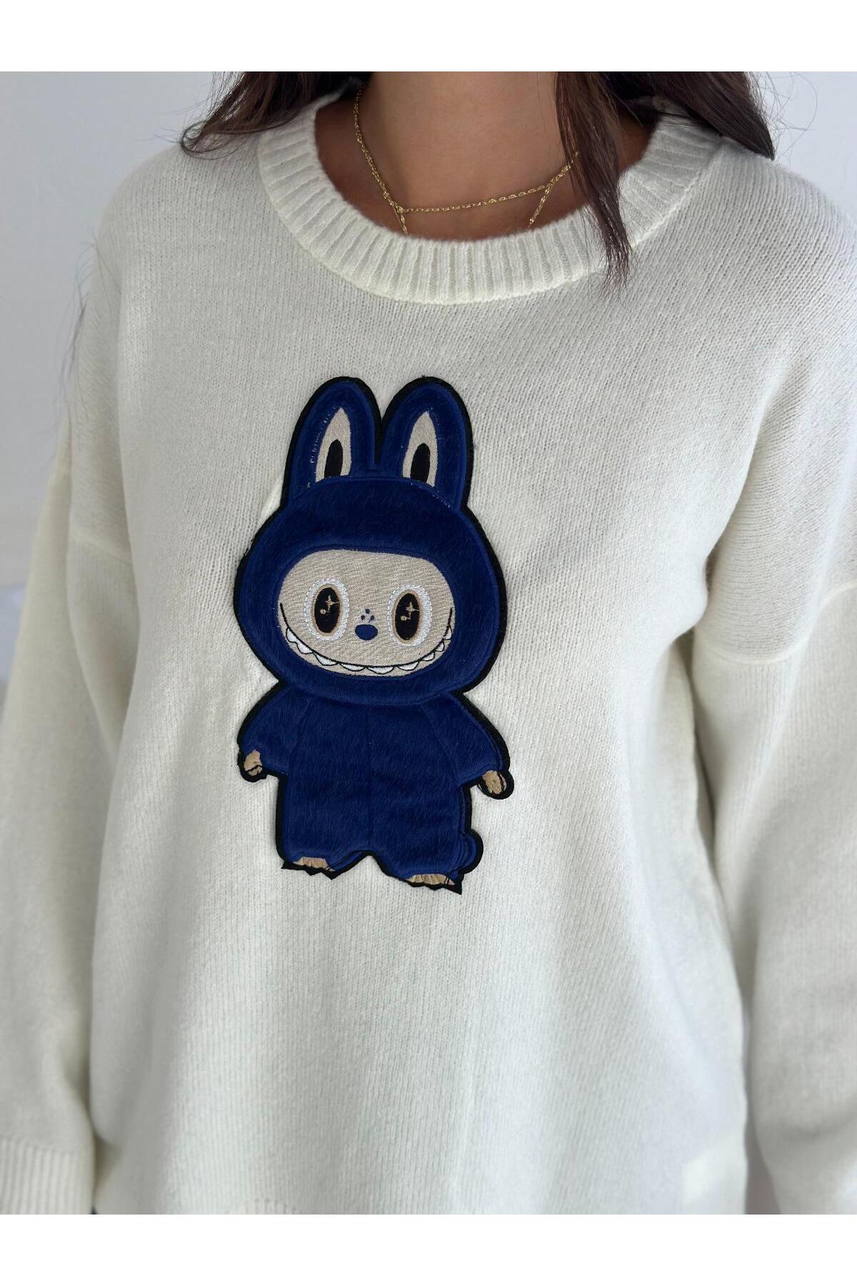 Tavşan Figürlü Oversize Bisiklet Yaka Triko Kazak