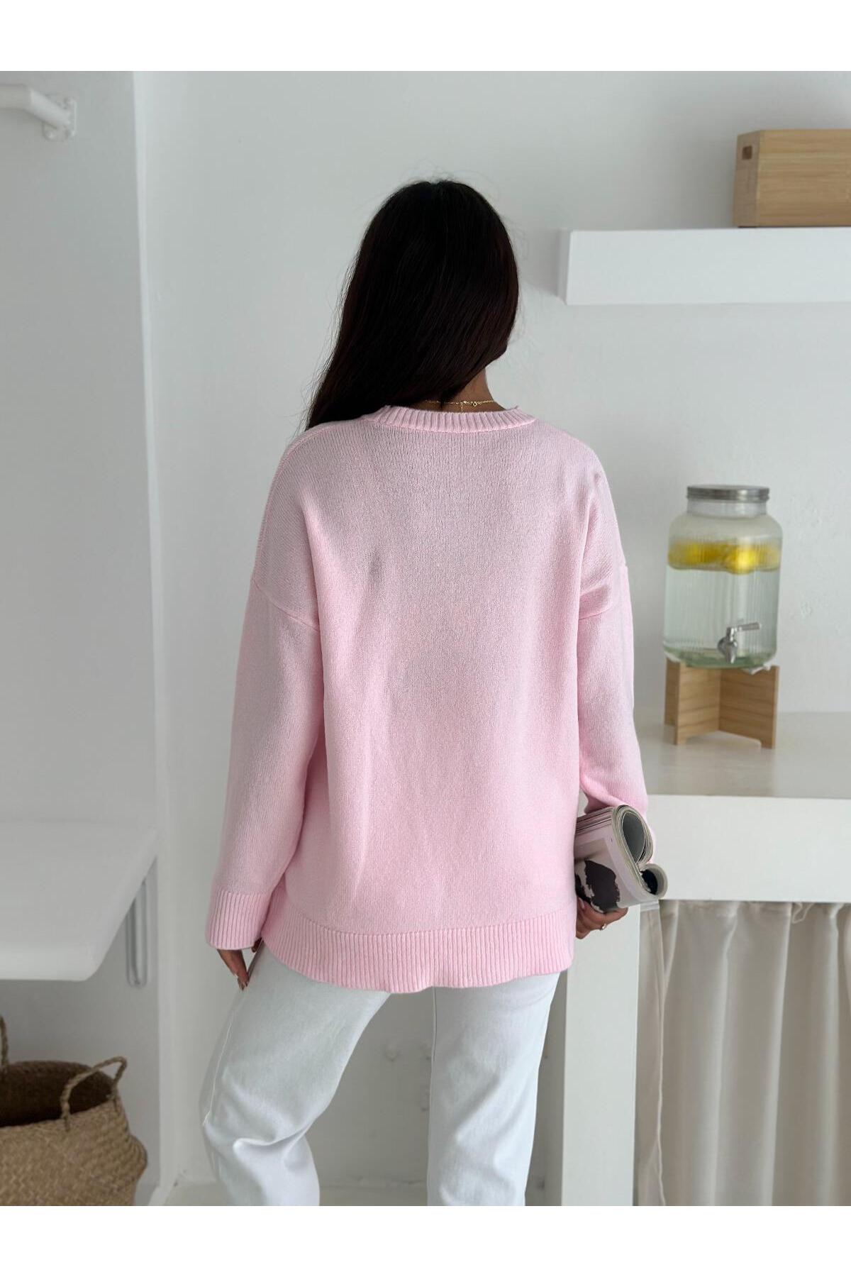 Tavşan Figürlü Oversize Bisiklet Yaka Triko Kazak