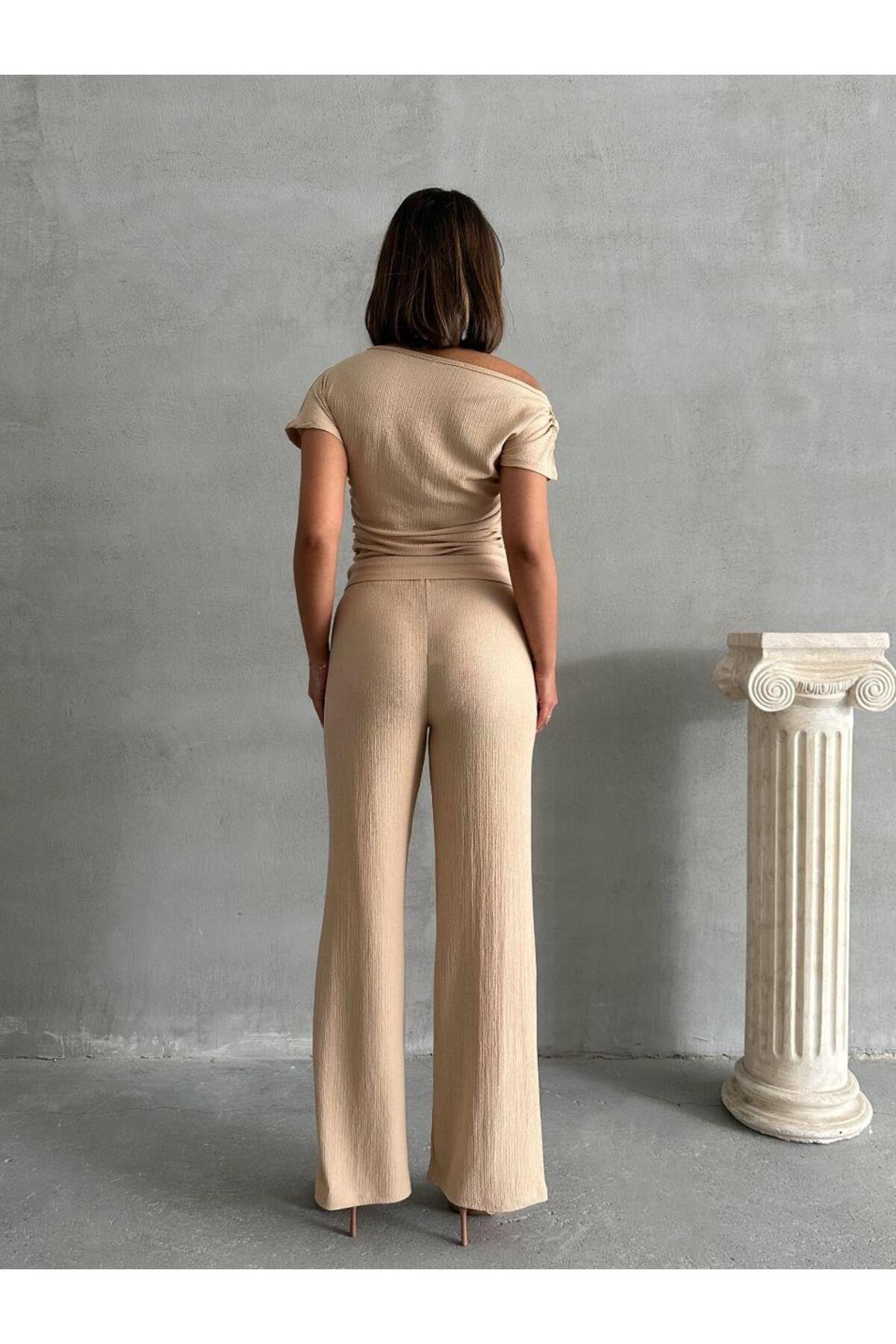 Tek Omuz Crop ve Bol Paça Pantolon Takım
